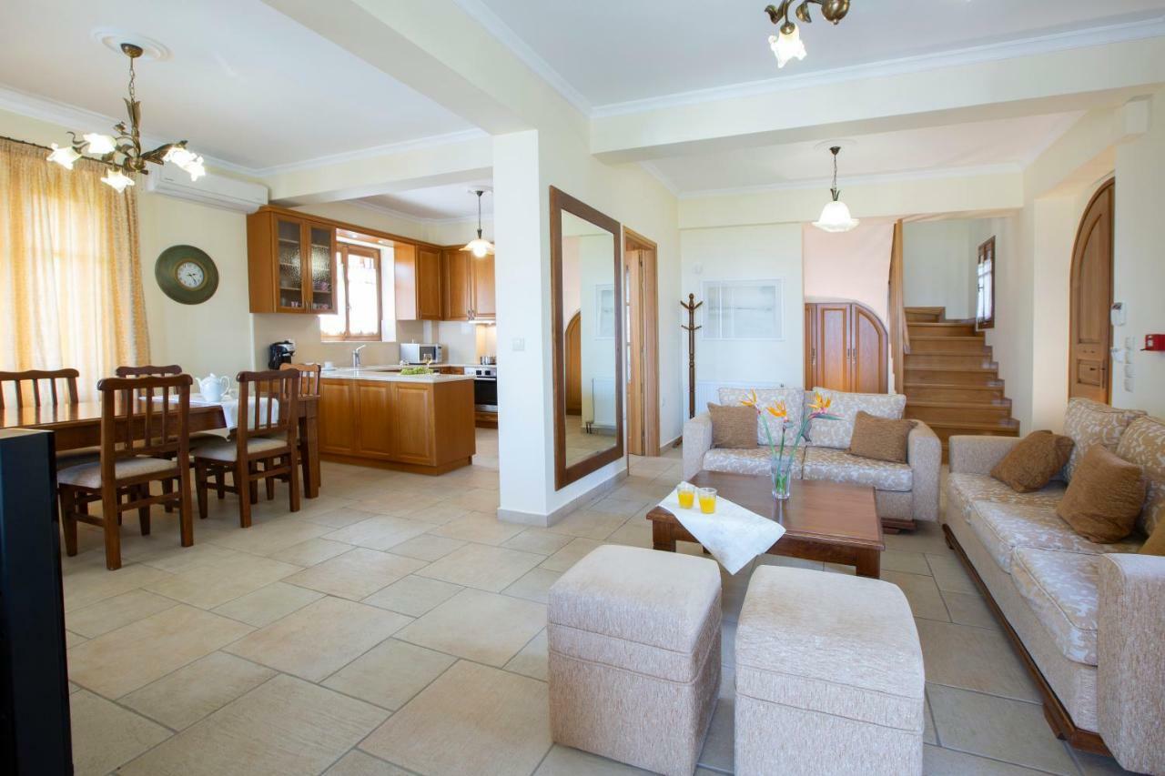 Villa Rubini Apolpaina Extérieur photo